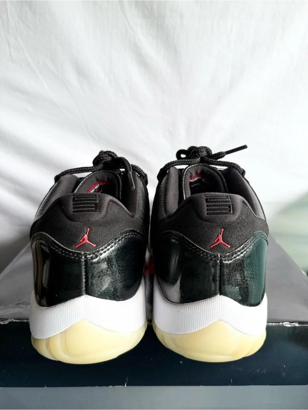 AUTHENTIC Jordan 11 Low Retro “72-10” size 12 AV2187-001 2022 PRE-OWNED